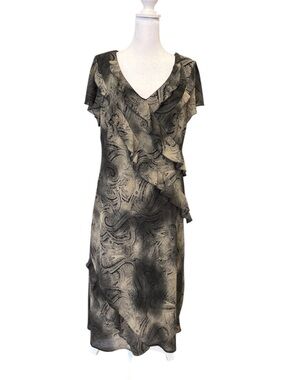 Elegant Black & Cream Paisley Ruffle V-Neck Dress